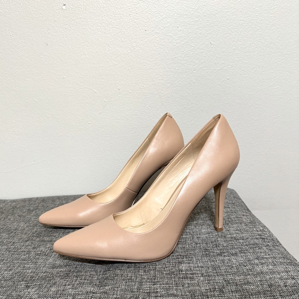 NINE WEST women Pointy Toe Pumps